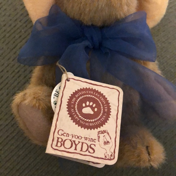 Boyd’s Bear - Picture 3 of 5